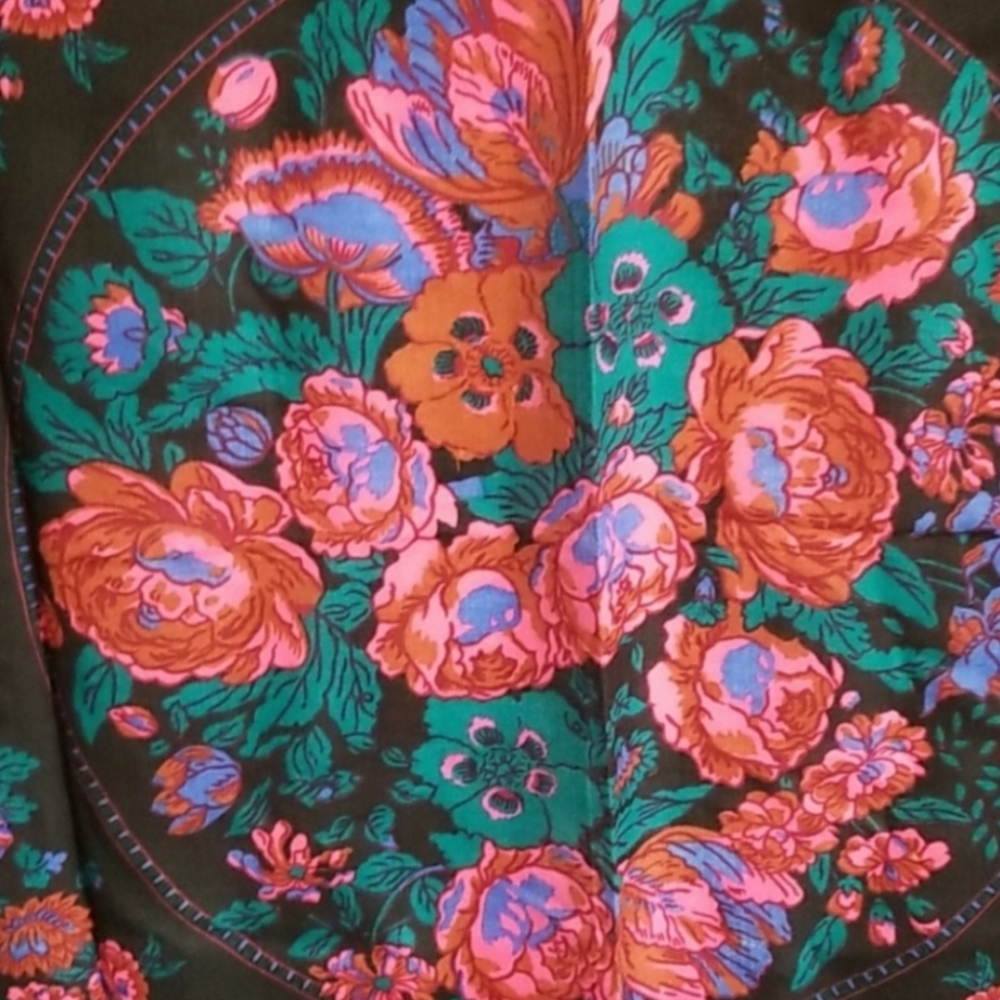 Glentex Vintage Oversized Scarf - Picture 2 of 6